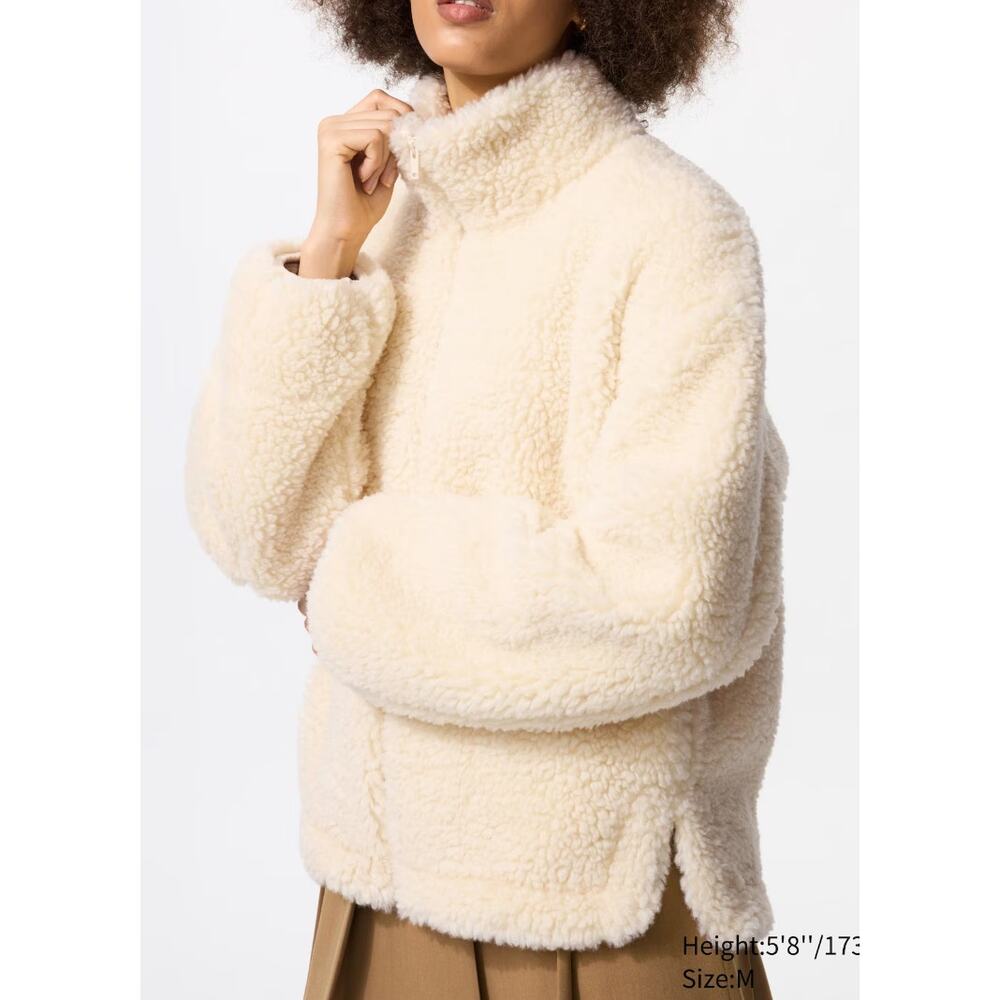 Uniqlo Fluffy Fleece Zip-Up Jacket in Natural